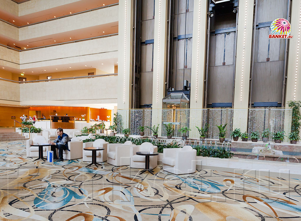 Атриум Crowne Plaza Moscow — фото 11