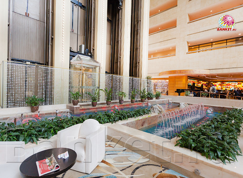 Атриум Crowne Plaza Moscow — фото 36