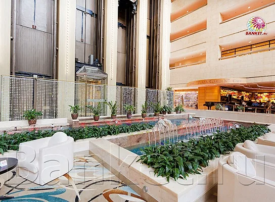 Центр Международной Торговли, Атриум Crowne Plaza Moscow — фото