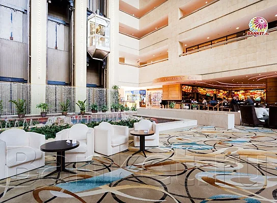 Центр Международной Торговли, Атриум Crowne Plaza Moscow — фото
