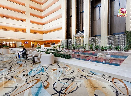 Центр Международной Торговли, Атриум Crowne Plaza Moscow — фото