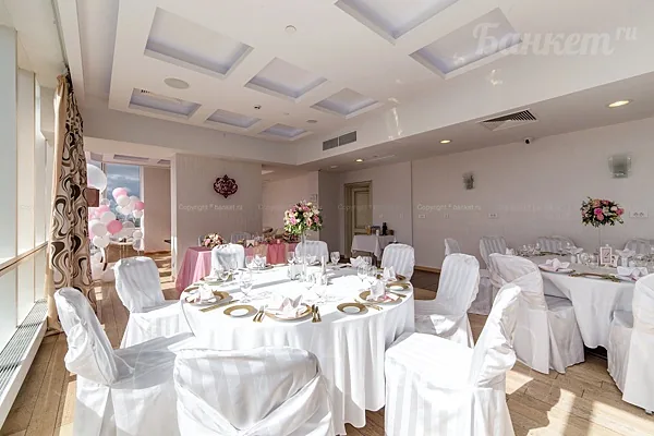 Центр Международной Торговли, Залы City Lounge, Premier Lounge, Queen's Lounge, Private Lounge — фото