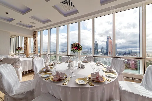 Центр Международной Торговли, Залы City Lounge, Premier Lounge, Queen's Lounge, Private Lounge — фото