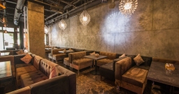 Первый этаж