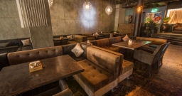 Первый этаж