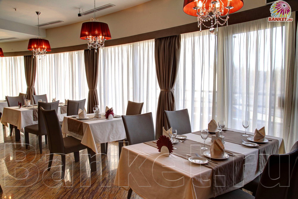 Основной зал ресторана — фото 7