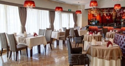 Основной зал ресторана — подробнее о зале