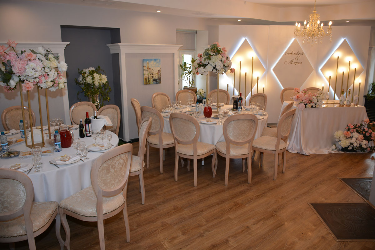 Ресторан Колесо времени — Зал Прованс, фото банкетного зала