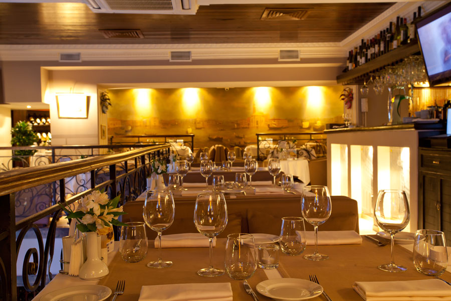 Зал — Кафе Де Марко на маяковской