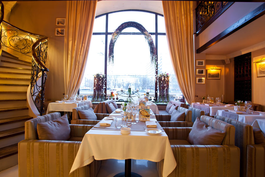 Зал — Кафе Де Марко на маяковской