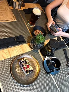 Зал — Джин про Мясо