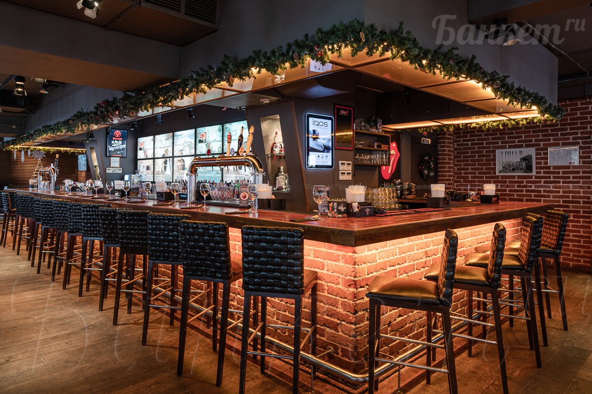 2-й этаж  — Бар BQ Cafe & Pizzeria Mario