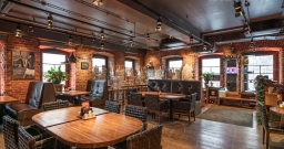 2-й этаж  — подробнее о зале