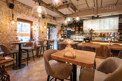 1-й этаж — Бар BQ Cafe & Pizzeria Mario