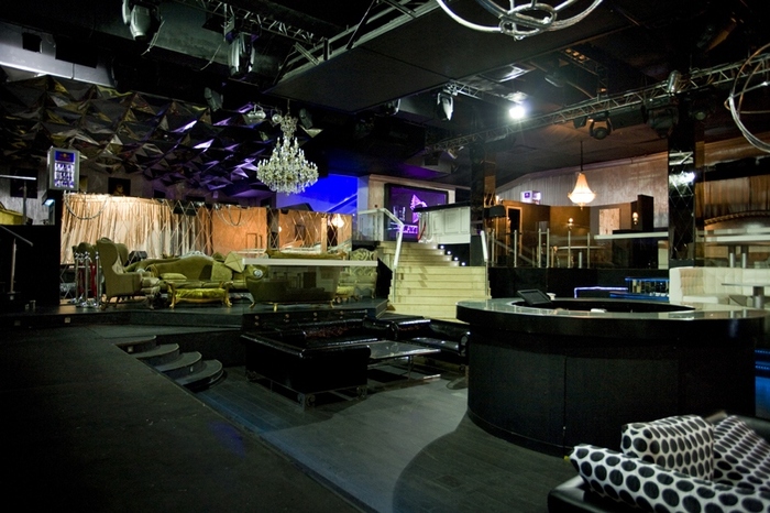 1 — Playhouse