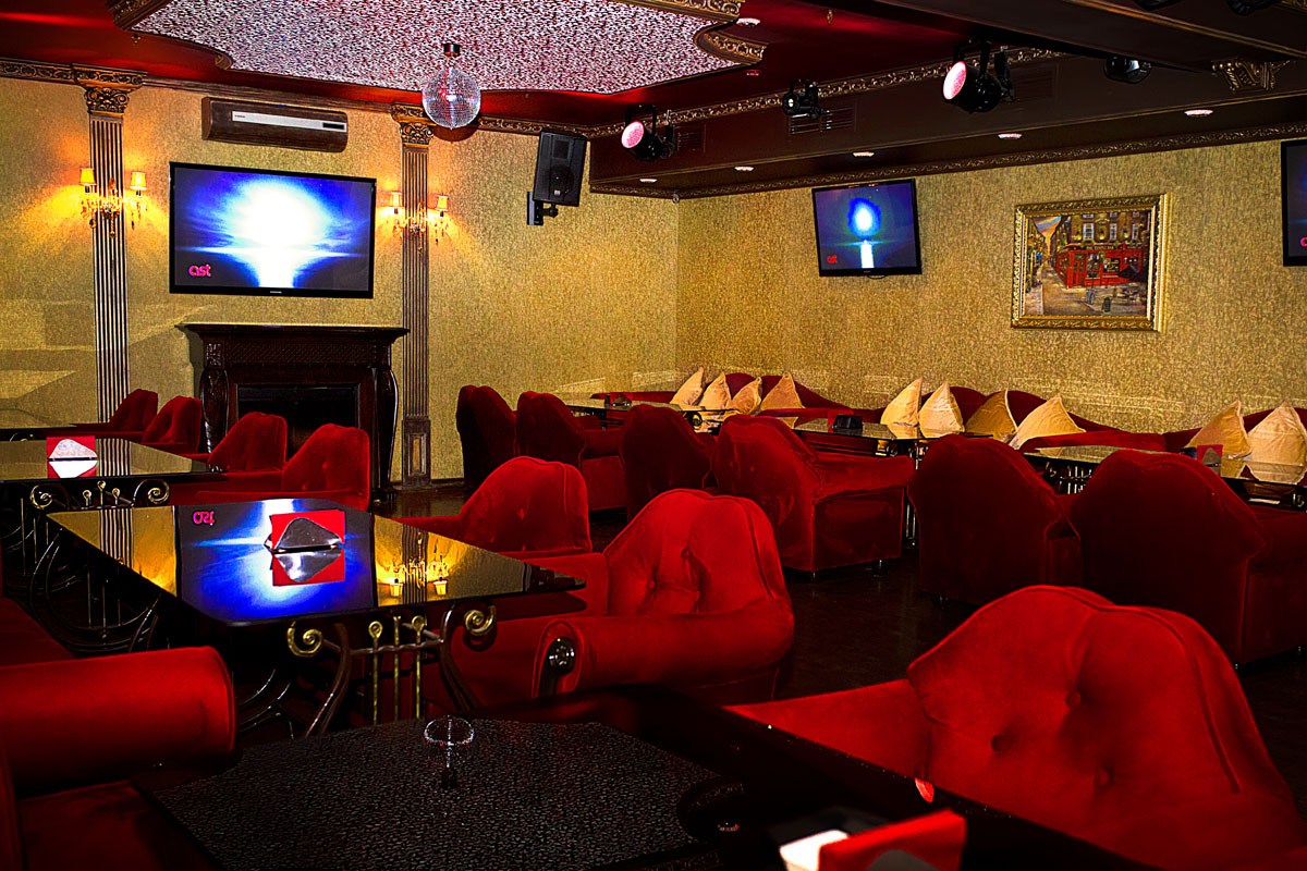 Зал Монро — Мариус