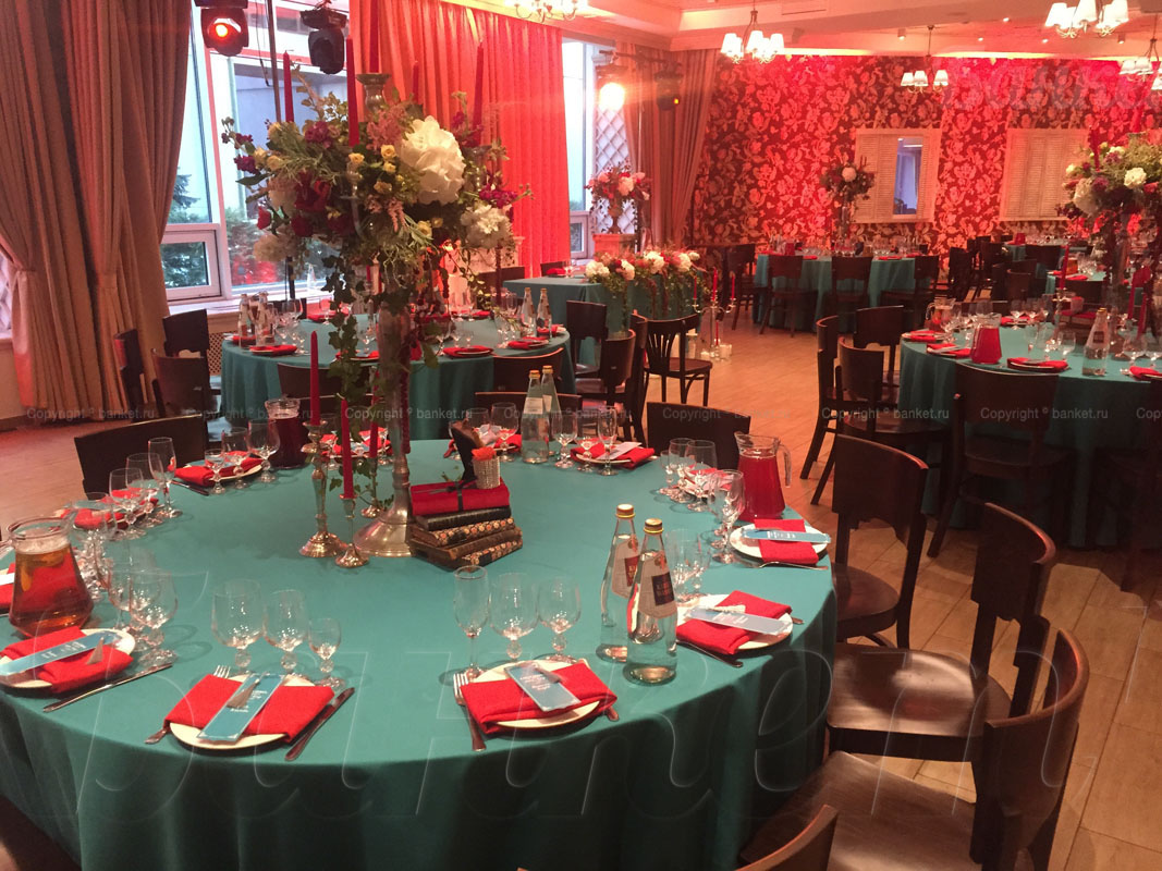 Основной зал — Буржуа кафе