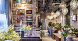 Лофт-бар Лофт-бар — интерьер зала