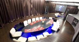 Основной Зал — интерьер зала