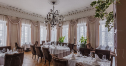 Каминный зал — подробнее о зале