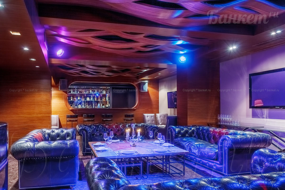 Караоке-зал — банкетный зал Ресторан русской кухни Гусятникоff