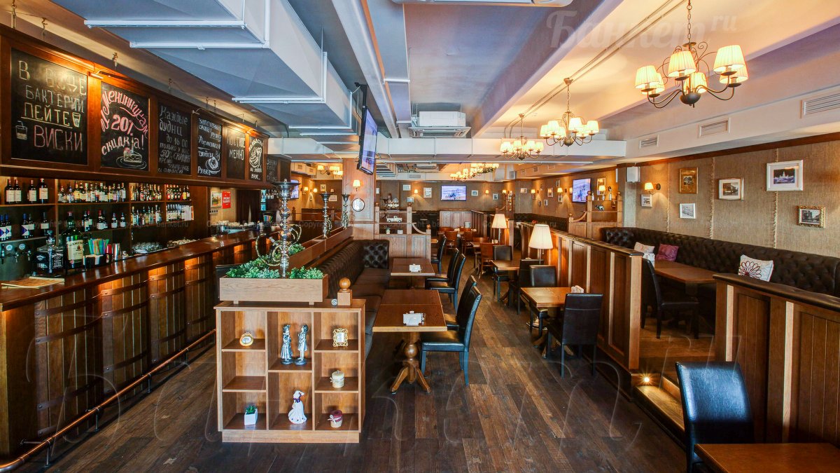 Основной зал — Beef & Beer  (Бииф энд Биир)