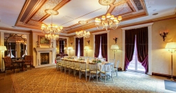 Каминный — интерьер зала