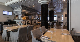 Большой зал Большой зал — интерьер зала