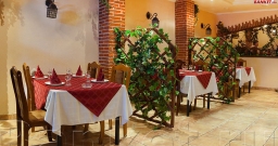 Основной зал — интерьер зала