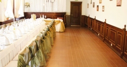 Фасадный — интерьер зала