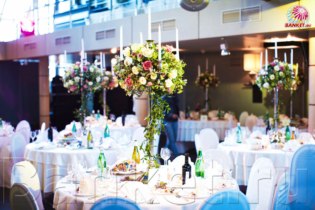 Новый на Новом — Балкон ресторана, фото банкетного зала