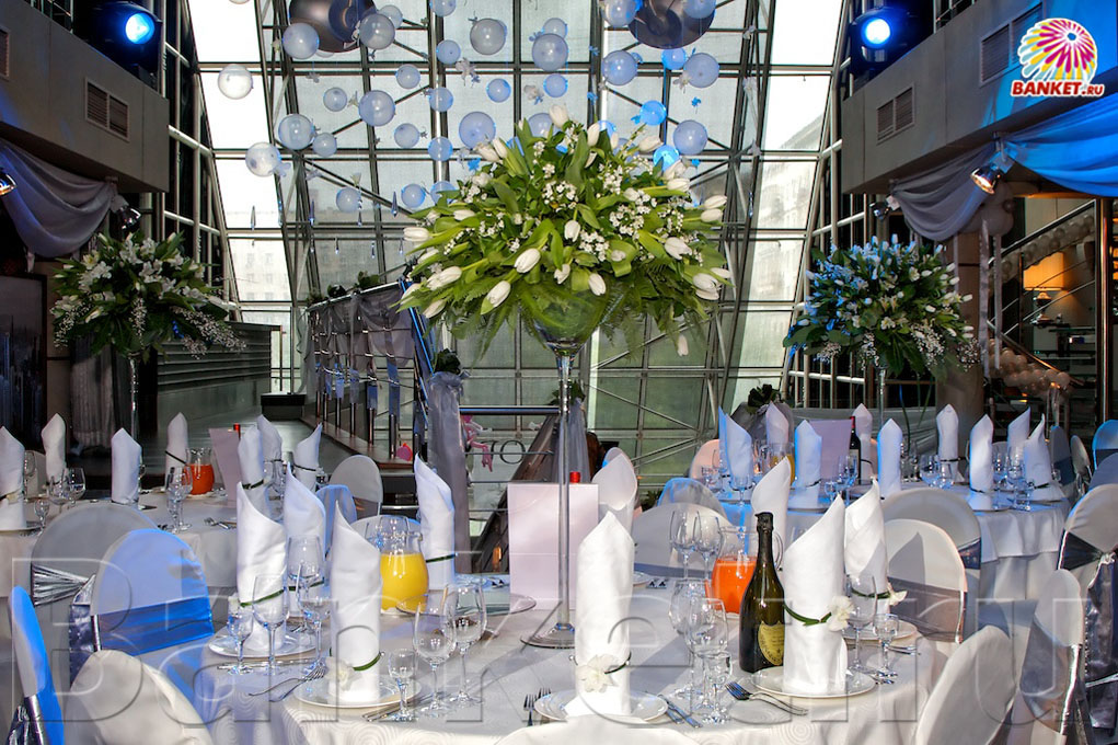 Балкон ресторана — Новый на Новом