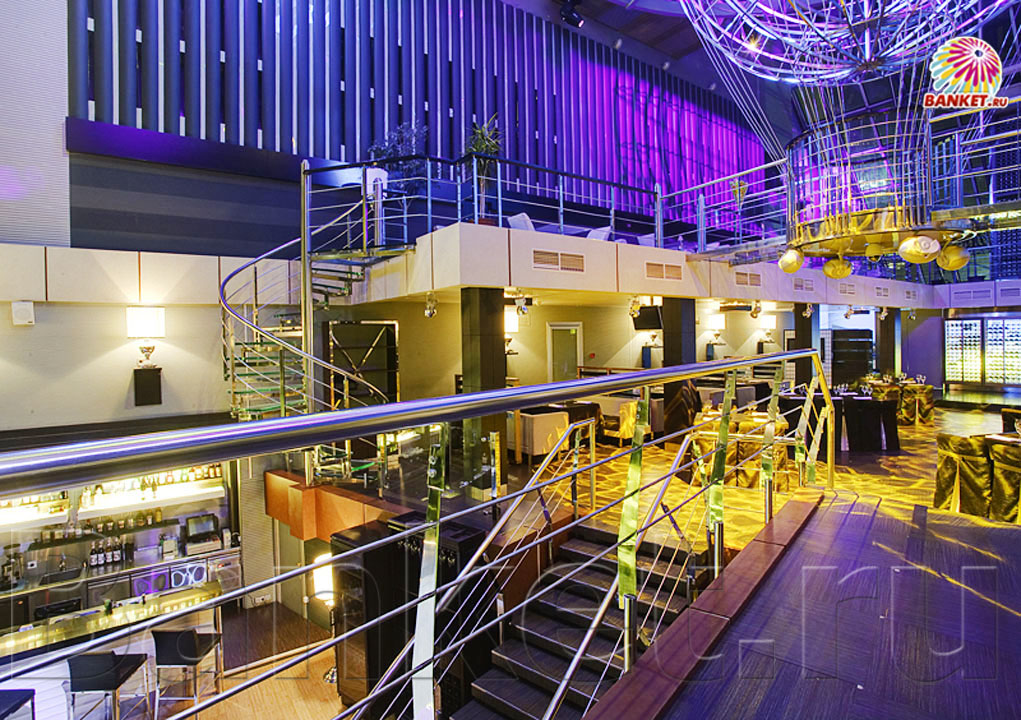 Балкон ресторана — Новый на Новом