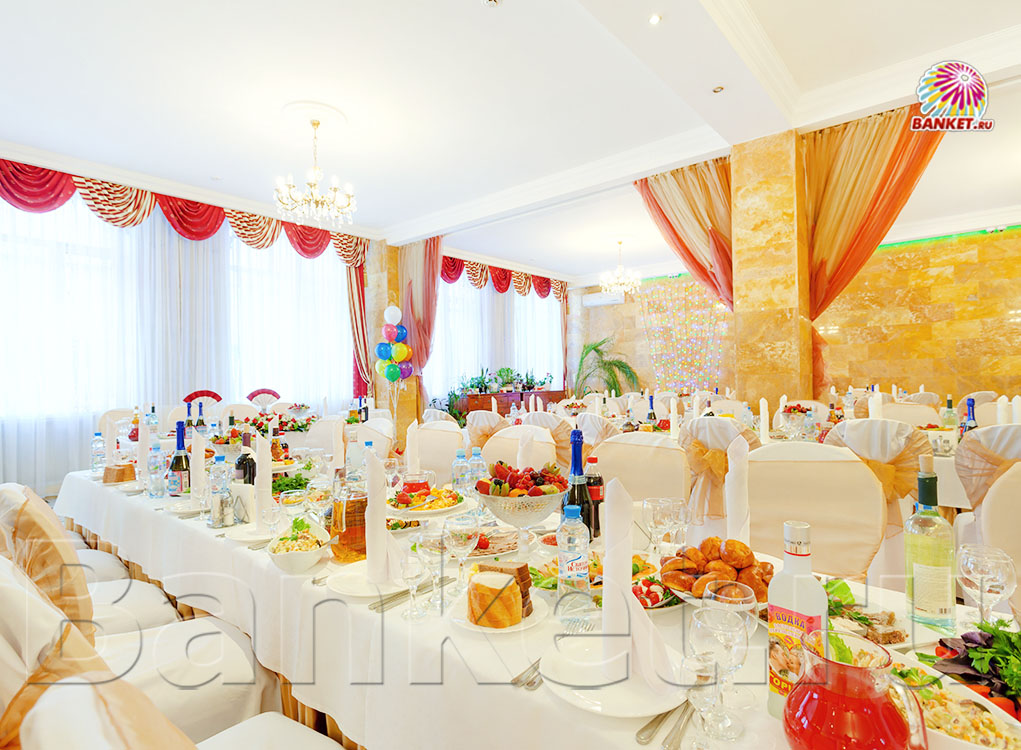 Большой зал (бордо) — Ресторан ГОК Тропарево