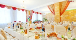 Большой зал (бордо) — подробнее о зале