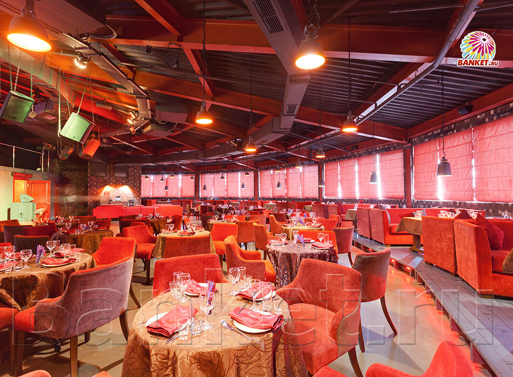 Большой зал — Ресторан Паприка