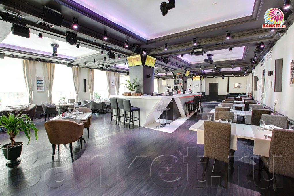 Большой зал — Никола-Тесла