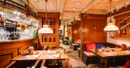 Основной зал — подробнее о зале