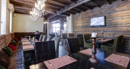 Малый зал Малый зал — интерьер зала