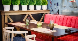 Ресторан PiLove café — подробнее о зале