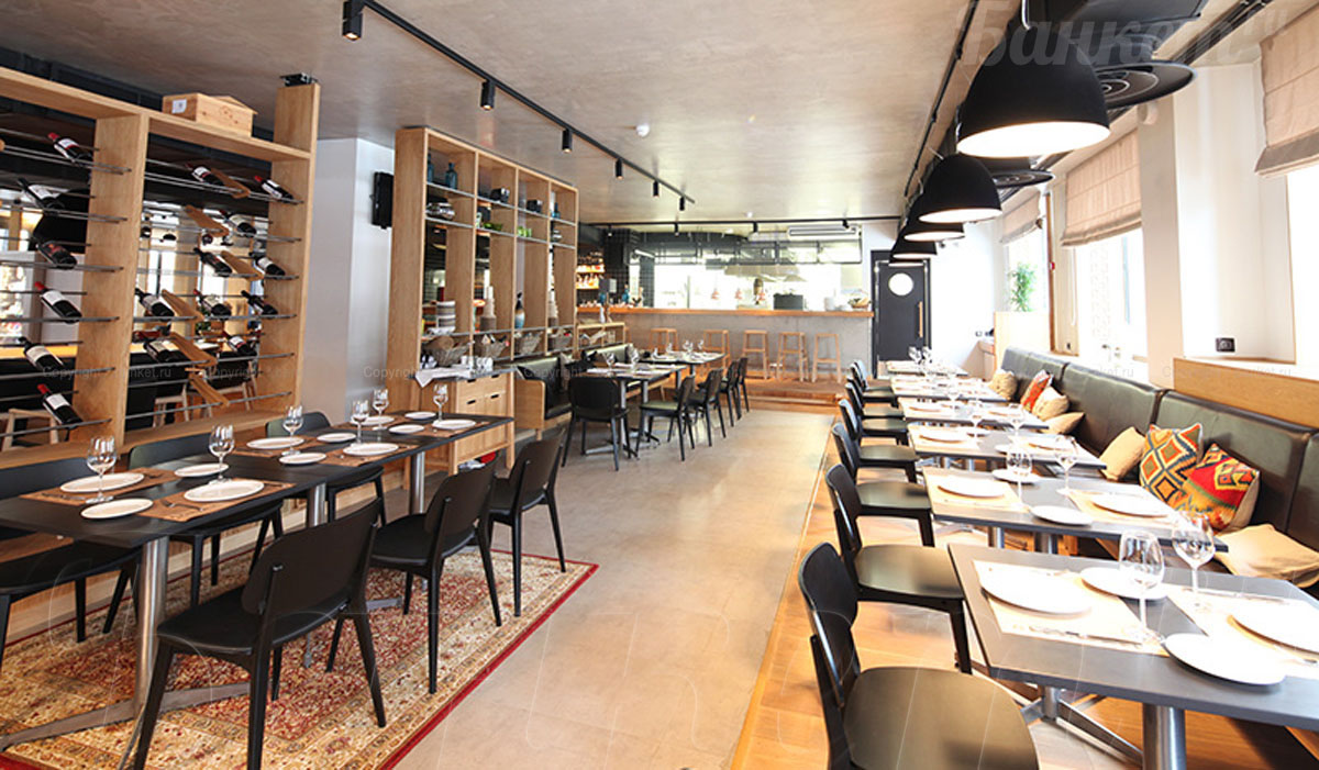 Основной зал — Public