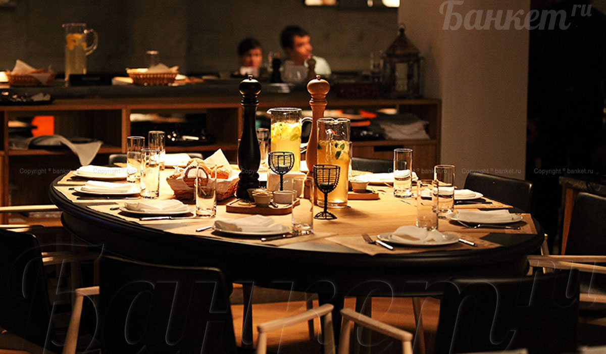 Основной зал — Public