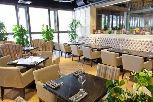 Английский зал — банкетный зал Happy Bones