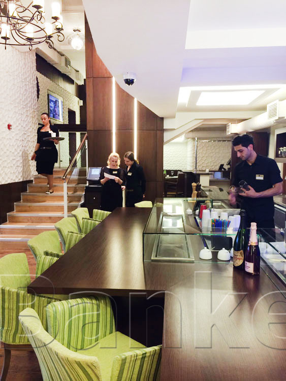 1-й этаж  — Ресторан бар Тапас Марбелья