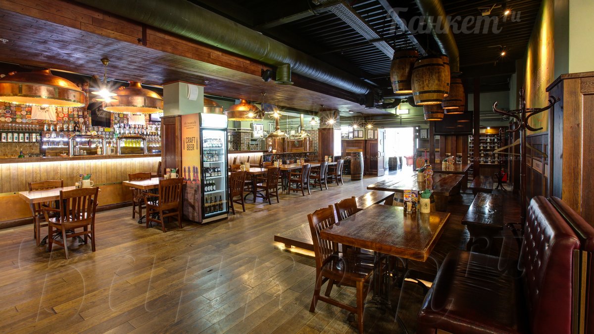 Основной зал — Чешский Ресторан-Пивоварня Стражек