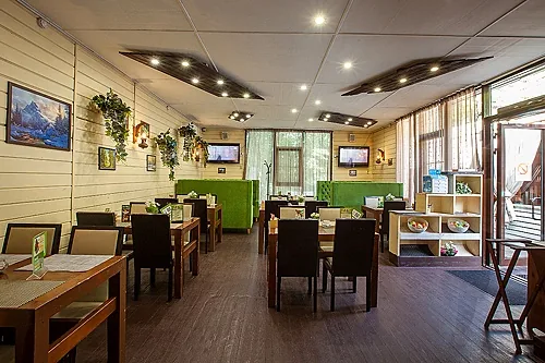 Основной зал — Кафе Маска / Café Maska, Москва