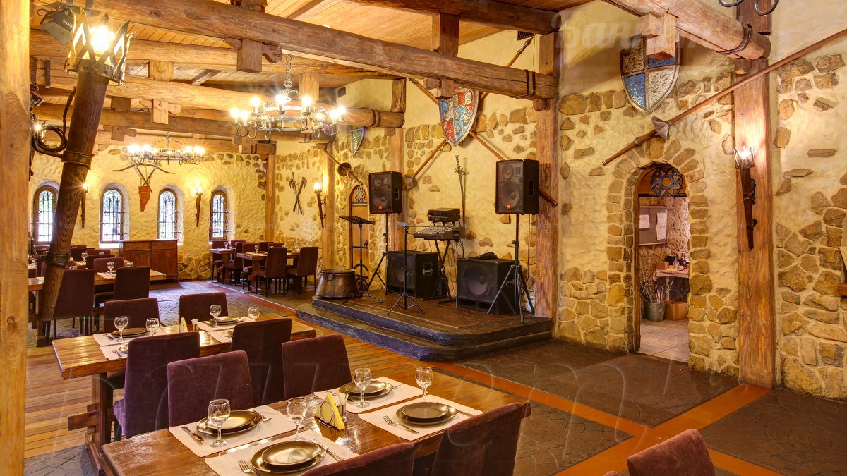 Рыцарский зал — Ресторан Артико