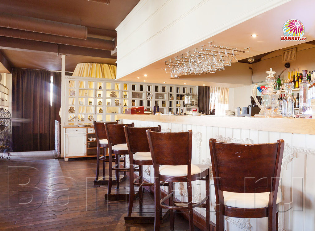 Большой зал — Мистер Хинкали