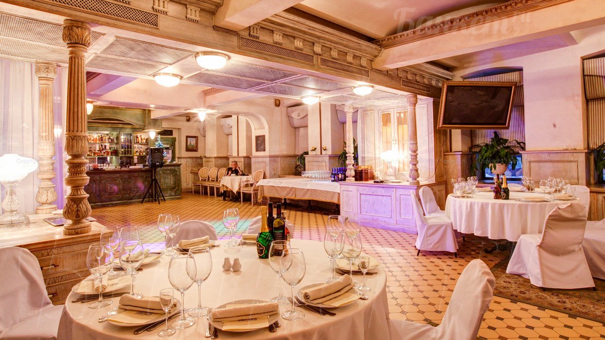 Главный зал на первом этаже  — Ресторация Люсьен Оливье