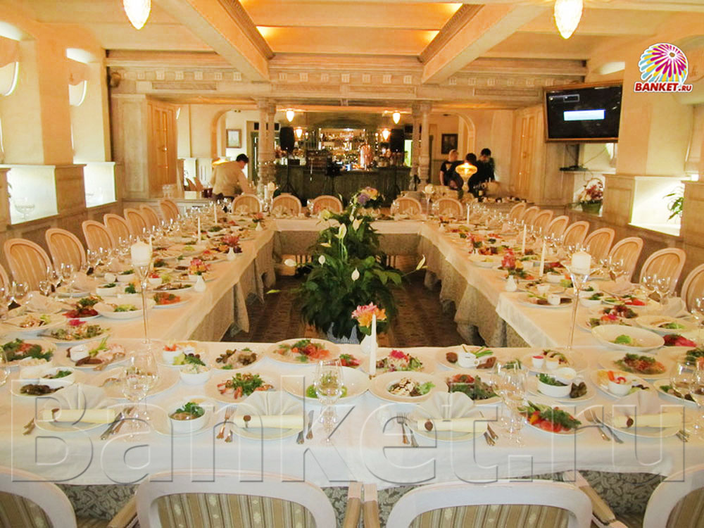 Главный зал на первом этаже  — фото 23